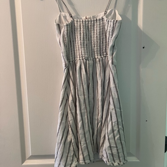 HOLLISTER DRESS - Picture 3 of 4